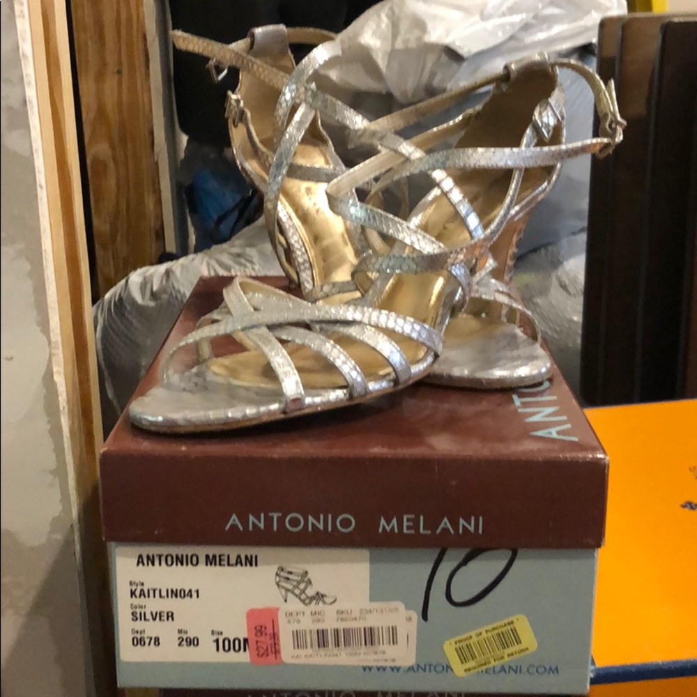 Antonio Melani size 10 silver strappy heels